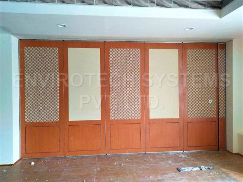 glass-folding-partition